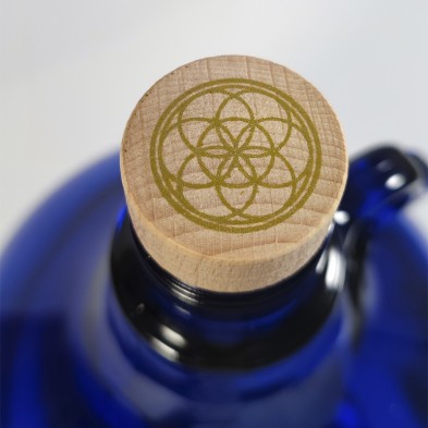 https://www.ecovidasolar.es/4632-medium_default/garrafa-azul-de-vidrio-de-murano.jpg